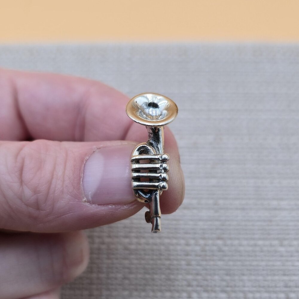 Sterling Silver Musical Instrument Pin Brooch A5526